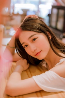 军人野外吮她的花蒂楚晚宝